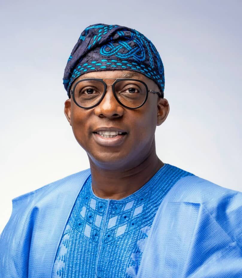 Lagos Government Warns Illegal Traders Operating Under Major Bridges